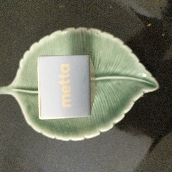 NWT Highlighter - Picture 2 of 4